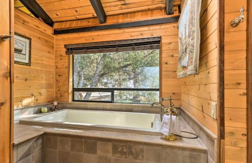 Cozy Grand Woodland Cabin with Mountain Views - Foto 20