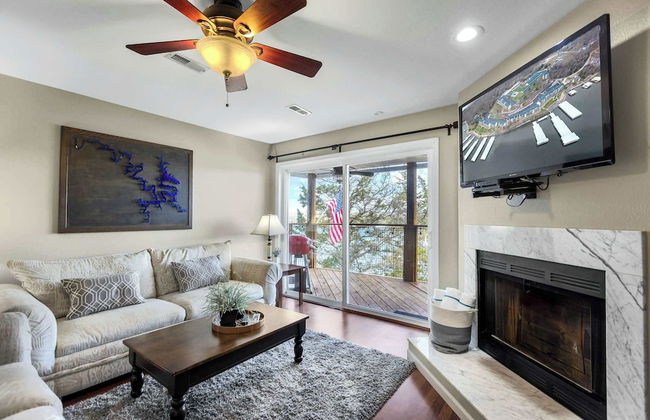 Family Lakefront Oasis Picture Perfect Retreat! - Photo 18