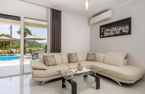 Holiday Home Schönes Haus für 8 Personen mit großem Schwimmbad by Interhome - Foto 6