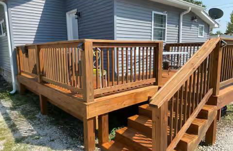 Short Walk to Campus - Photo 8