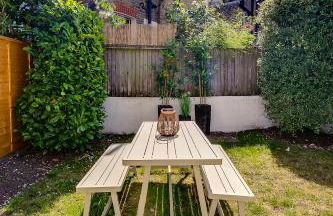 Balham near Tube Victorian House 4 Bedrooms 9 beds - Photo 26