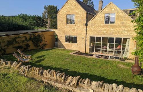 Stylish 3 bed Cotswold cottage with stunning views - Foto 2