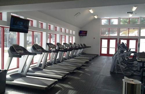 Paradise Uncovered Chalet Near Lake - Foto 13