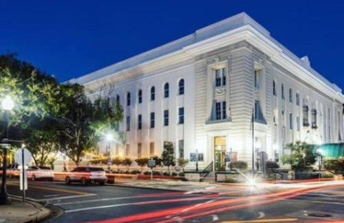 Beautiful Historic Downtown Pensacola Charmer - Hot Tub - Foto 42