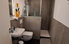 5 bedrooms with 6 beds - 3 bathrooms - roof terrace - Foto 10