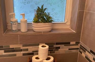 Tropical Paradise in Miracle Mile with Parking - Foto 48