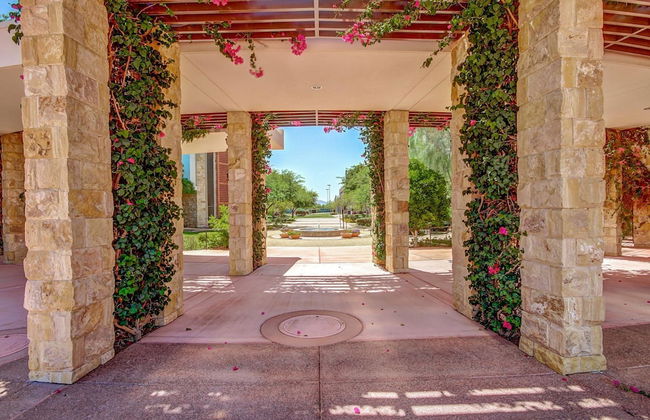 Spacious Oasis Spring Training Pool Tennis - Photo 47