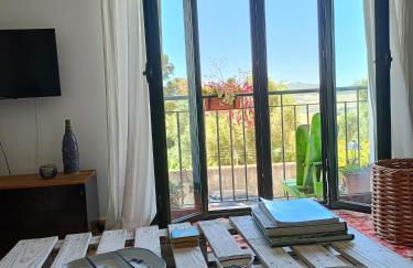 Beautiful Duplex with a Patio - Photo 9