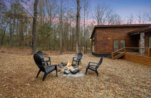 Diamond Cabin w/ jet shower & secluded back deck! - Foto 60