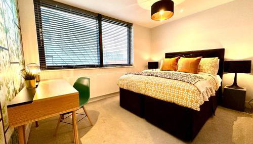 Beautiful New 2 Bedroom Apartment - Next to the Beach - Great Location - FREE Parking - Fast WiFi - Smart TV - sleeps up to 4! Close to Purbeck, Corfe Castle, Sandbanks, Poole & Bournemouth - Foto 3