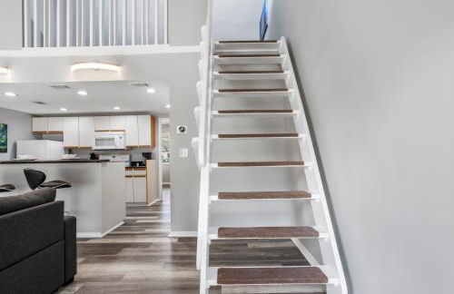 KING BED Well-Located Cozy Townhouse Retreat - Foto 3