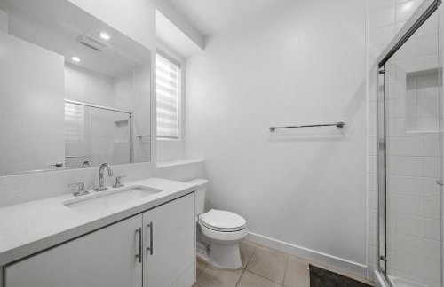 Central Santa Ana - Modern 4BR Home Near Disneyland - Foto 22