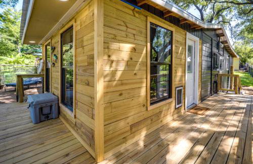 Waterfront Lake LBJ Cabin w/ Private Dock! - Photo 18