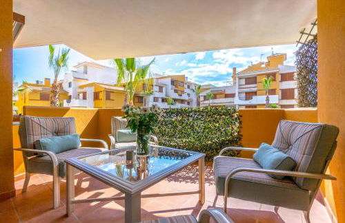 Punta Prima - Charming Spanish Apartment with South-Facing Terrace by the Sea - Foto 15