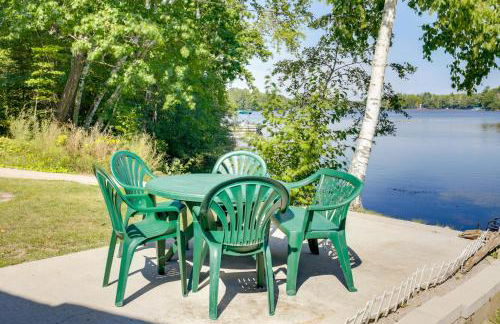 Lakefront Suring Home with Pool Table and Views! - Foto 38