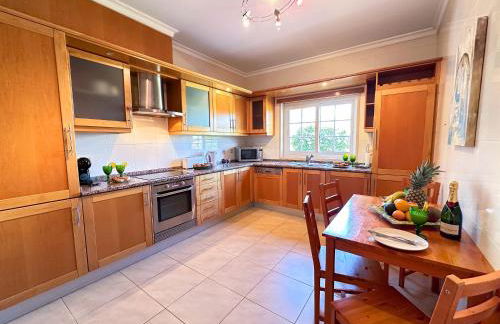 Casa Antonius, Sun & Pool Balaia Home by BeCherish - Foto 3