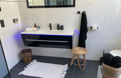 Apartments Saaldorf-Ferienhaus mit 6 Apartments 45qm-120qm direkt am Thüringer Meer-Bleilochtalsperre - Foto 33