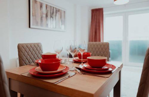 The Diickens Den - Rochester 1BR Flat - Sleeps 4 with Parking - Contractor - Friendly and Ideal for Long Stays - Foto 22