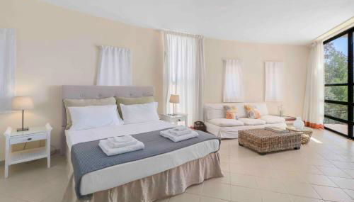 Black Diamond Beachfront Pool Villa Pasithea in Sounio, Athens - Foto 5