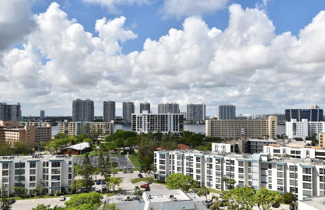 Beautiful Asian Retreat 2bd/2bth Apt. min to Beach - Foto 27