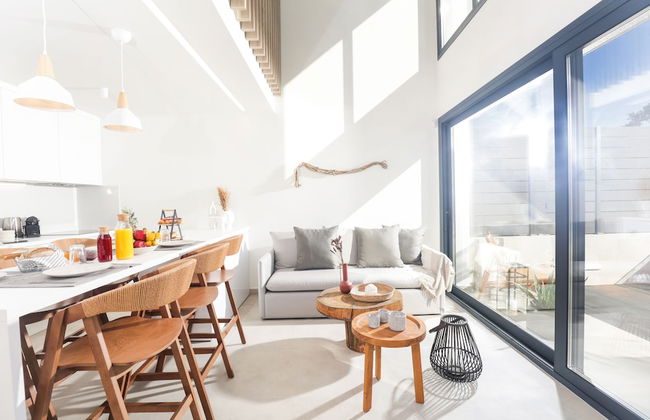 Serene seafront villas - Photo 33