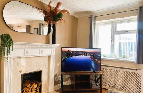 ELY House with FREE private parking - Photo 17