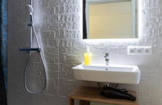 Stilvolles 2-Zimmer Apartments nahe U-Bahn und Stadtpark - mit Parken - Foto 17