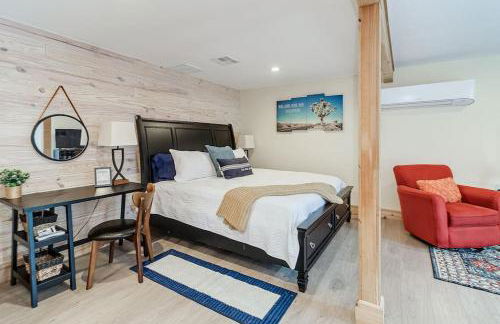 Palm Studio Apartment near Lake Hollingworth - Foto 1