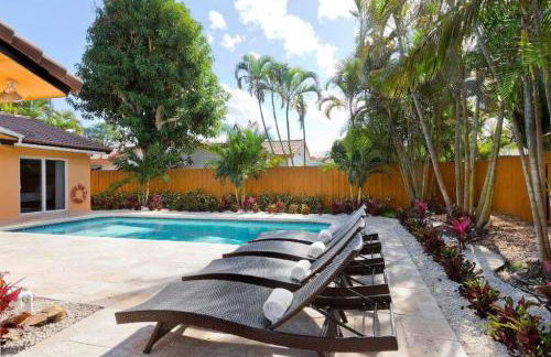 Beautiful Villa 4 BD 3 BA with Heated Private Pool, Close to Beach - Foto 18