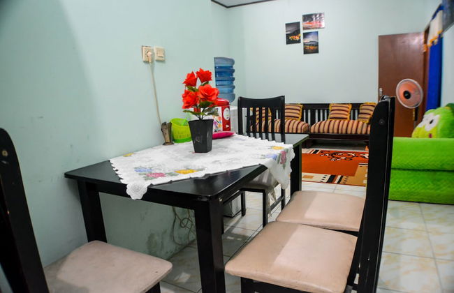 Homestay Sembiring Puncak - Photo 15