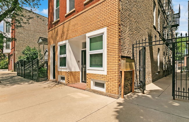 2BR Comfy and Stylish Apt in West Town - Erie 1R - Foto 39