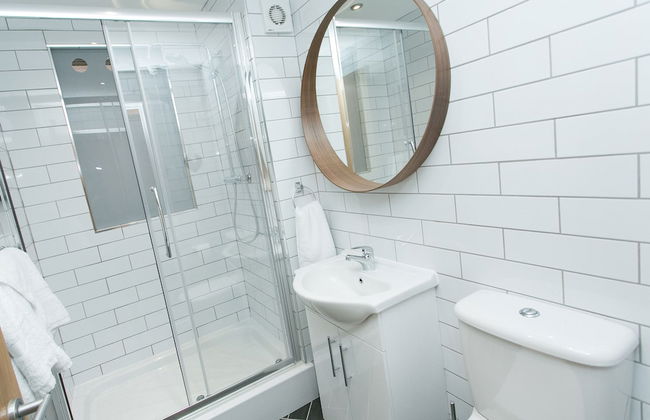 Malone Place Apartment - Photo 11