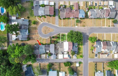 Newly Renovated, Dog Friendly, Stocked Kitchen - Foto 34