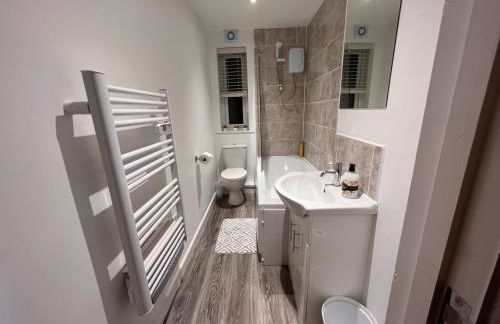 Superb modern flat in Northampton, parking &EV - Photo 20