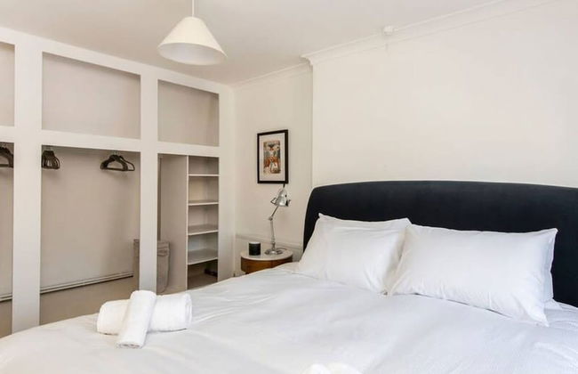 Beautiful 2-bed Flat Notting Hill - Photo 21