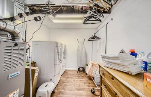 Pet Friendly Townhome WIth A Fireplace And A King Bed In Littleton - Foto 25