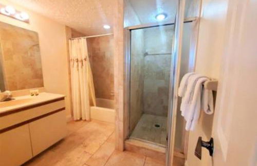 Oceanview Penthouse Deluxe - Sleeps 6 206 - Foto 12