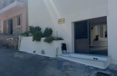 Niki Mountain House - Photo 36