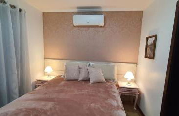 Apto com lareira, ar quente frio a 800m do centro - Foto 65