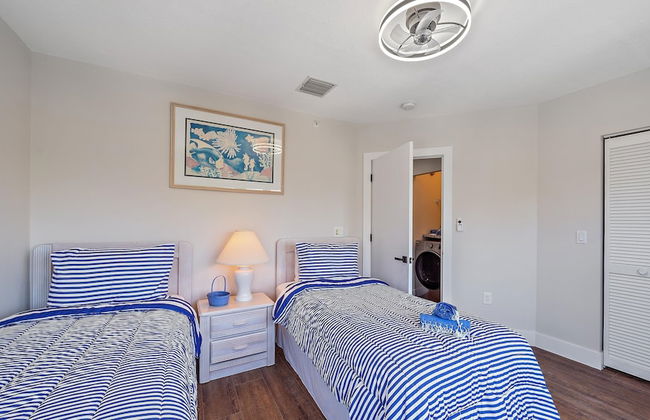 Sunshine Cottage At Cedars 2 Bedroom Condo by RedAwning - Foto 3