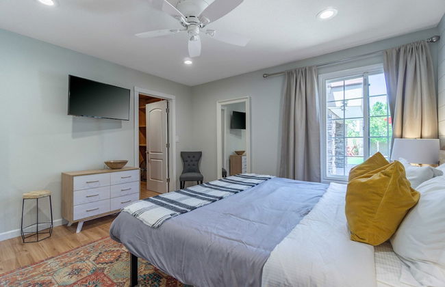 Sereno Ranch by Avantstay Sleeps 16! Outdoor Bar/kitchen, Pool, Fire Pit & Hot Tub! - Foto 30