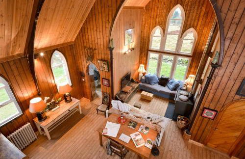 The Tabernacle, Design-led Converted Chapel with Hot Tub, Highland Perthshire - Foto 1