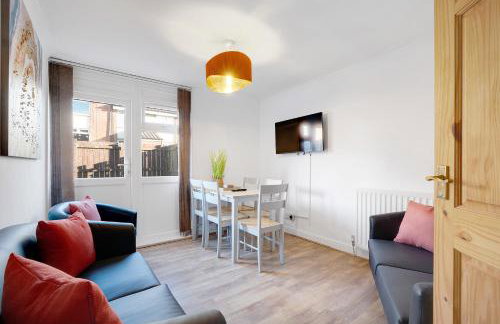 NEW! 4BR in Stafford Place - Foto 1