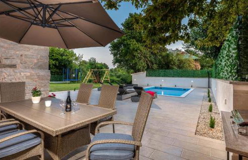 Cozy Home In Rojnici With Wifi - Photo 15