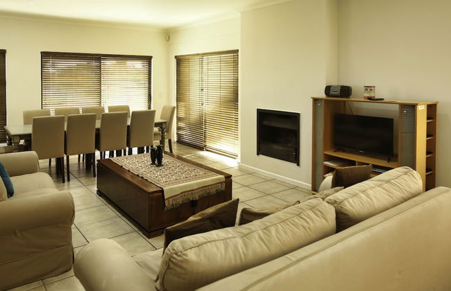 Mulligan, Langebaan 10-sleeper - Photo 13