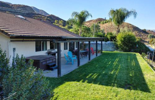 Water-View Home w/ Hot Tub in Lake Elsinore! - Foto 24