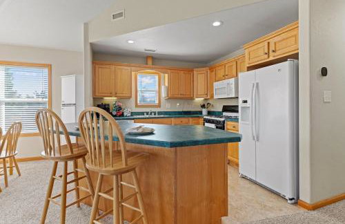 3 Bedrooms, Hot Tub, Fire Pit, and Pet Friendly - Foto 17