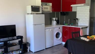 Appartement Cosy Confort PARK CLIM WIFI LINGE INCLUS piscine payante l'été - Photo 2, stove, dishwasher, toaster