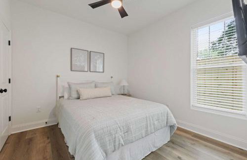 New Champion Cottage - 2BR Retreat Near Sportsplex - Foto 27