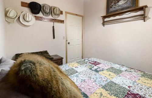 4-Season Mountain Escape with Breathtaking View! - Photo 21